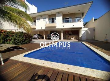 Casa · 355m² · 4 Quartos · 14 Vagas · Casa alto padrão , próximo ao Praia Clube.