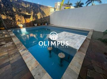 Casa · 550m² · 3 Quartos · 4 Vagas · Casa sobrado com área de 550m2 em um excelente bairro