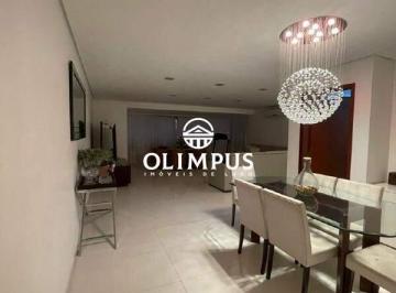 Apartamento · 220m² · 5 Quartos · 3 Vagas · Excelente apartamento no Centro de Uberlândia