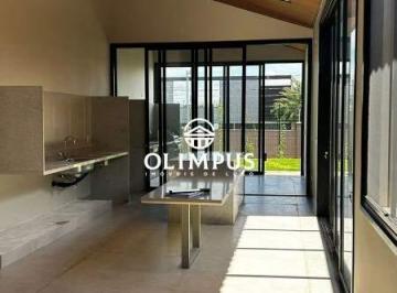 Casa · 210m² · 3 Quartos · 2 Vagas · Casa para Venda no Condomínio Tamboré no Bairro Gávea em Uberlândia