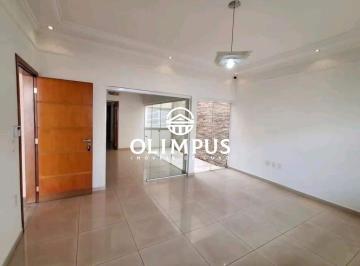 Casa · 250m² · 3 Quartos · 4 Vagas · Casa para Alugar no Bairro Brasil em Uberlândia