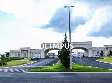 Terreno · 441m² · Excelente terreno em condomínio fechado na Zona Sul de Uberlândia