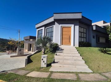 Casa · 350m² · 2 Vagas · EXCELENTE CASA À VENDA – CONFORTO, MODERNIDADE E ESPAÇO PARA SUA FAMÍLIA!