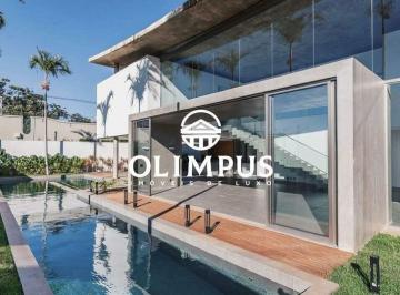 Casa · 590m² · 4 Quartos · 6 Vagas · Casa para Venda no Condomínio Solares da Gávea no Bairro Gávea em Uberlândia