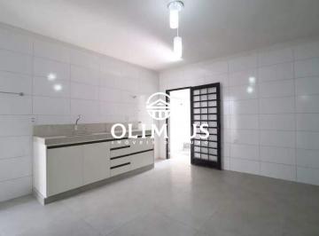 Casa · 300m² · 4 Quartos · 4 Vagas · Casa para Alugar no Bairro Nossa Senhora Aparecida em Uberlândia