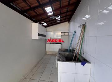 Casa · 146m² · 3 Quartos · 3 Vagas · Casa com 3 quartos, opção para 4 quatros próximo ao parque da cidade e ao centro Excelente localizaç