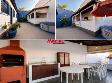 Casa · 146m² · 3 Quartos · 3 Vagas · Casa com 3 quartos, opção para 4 quatros próximo ao parque da cidade e ao centro Excelente localizaç
