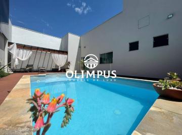 Casa · 260m² · 3 Quartos · 4 Vagas · Belíssima casa de 260m² com excelente localização, dispondo de ótimo acabamento.