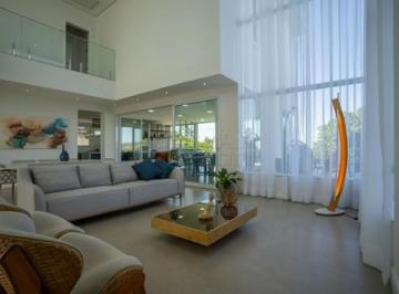 Sala de estar conceito integrado · CASA À VENDA NO CONDOMÍNIO CAPITAL VILLE, JUNDIAÍ/CAJAMAR