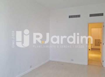 Comercial · 30m² · 1 Vaga · Sala Comercial à venda, 30 m² em Ipanema RJ