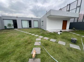 Casa · 206m² · 2 Quartos · 2 Vagas · Casa em Condomínio : Duplex / Residencial / Vargem Grande