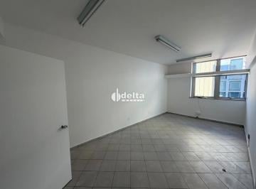 Comercial · 33m² · Sala disponível para venda no bairro Centro em Uberlândia-MG