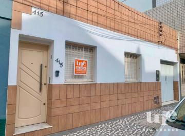 8e92678698c5ae97ef4295b17e04ded8cde02503 · Espaço, localização e versatilidade em um só imóvel!