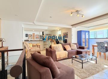 Apartamento · 177m² · 3 Quartos · 1 Vaga · Cobertura Semimobiliada com 177 metros privativos.