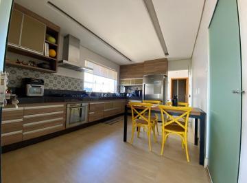 202505171757164225.jpeg · Casa para Venda em Uberlândia, Nova Uberlândia, 3 dormitórios, 1 suíte, 3 banheiros, 2 vagas