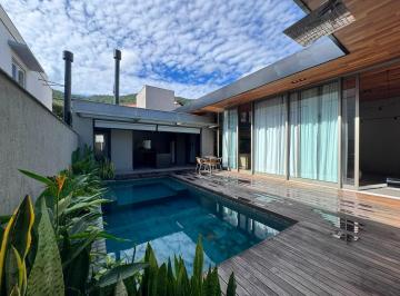 8dd3f016d0f56e86403768d92b85213ab94161c5 · Casa com Piscina e 3 quartos em Santo Antônio de Lisboa, Florianópolis.