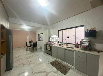 Cozinha · QI 3,Sobrado com 3 pavimentos e 5 suítes, bem dividido e com excelente extrutura!