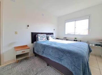 Apartamento · 52m² · 2 Quartos · 1 Vaga · Apartamento 2 dormitórios com sacada e vaga escriturada