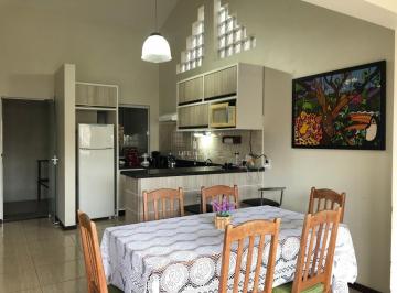 Apartamento · 85m² · 2 Quartos · 1 Vaga · Apartamento Mobiliado para Locação Anual no Centro de Garopaba