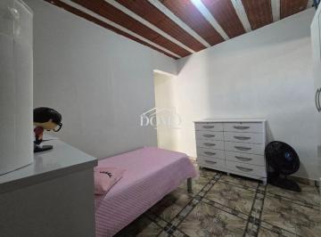 ukbdyfk2ytu2njg1ztczzdg2_md · Lote com 3 Casas à Venda – Excelente Oportunidade para Moradia ou Investimento