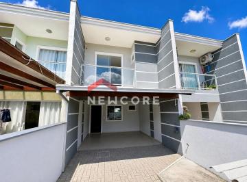Casa · 90m² · 3 Quartos · 2 Vagas · Sobrado em Rua Jacob Forbice - Aventureiro - Joinville/SC