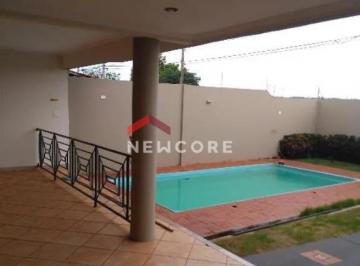 Casa · 245m² · 4 Quartos · 2 Vagas · Casa em Avenida Antonio Bento Chiossi - Jardim Botânico - Araraquara/SP