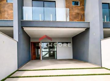 Casa · 175m² · 3 Quartos · 2 Vagas · Sobrado em Rua Otto Pfuetzenreuter - Costa e Silva - Joinville/SC
