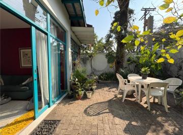 Casa · 230m² · 3 Quartos · 2 Vagas · Casa térrea com 3 quartos à venda em Vila pirajussara - SP