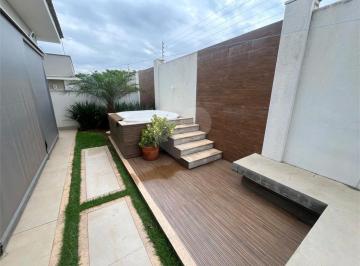 Casa · 300m² · 3 Quartos · 4 Vagas · Condomínio com 3 quartos à venda em Loteamento residencial e comercial villa d'aquila - SP