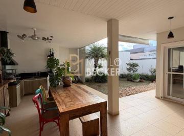 Casa · 262m² · 4 Quartos · 4 Vagas · Casa à venda com 4 quartos - Floradas da Serra
