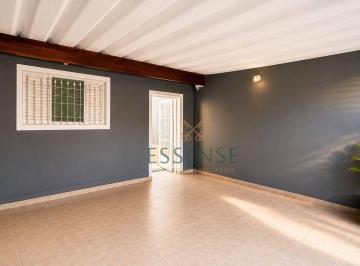 e8a53ecd040ddb493408d0e12bfc0904e1bbb36d · Casa à Venda com 150m² no Parque Maria Helena em Suzano/SP. Dispõe de 03 dormitórios.