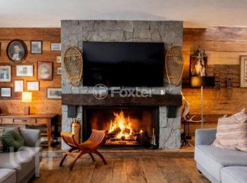 f72f80e5 · Casa, 3 dormitórios, 684 m², em Sétimo Céu
