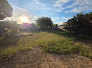 Casa de 3 quartos, Águas Claras · Escriturada, quitada, Terreno 813.,36m² com 2 casas simples.