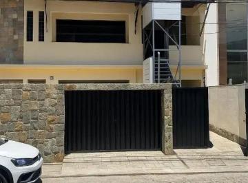 Casa de 4 quartos, Aracaju · CASA NA PRAÇA DA IMPRENSA (SÃO CONRADO)