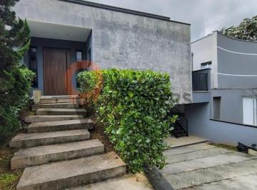 Casa à venda no Mosaico da Serra com piscina e vis · Casa à venda no Mosaico da Serra com piscina e vista para a mata