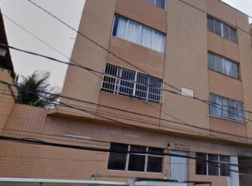 Apartamento de 2 quartos, Salvador · Apartamento reformado próximo ao mar
