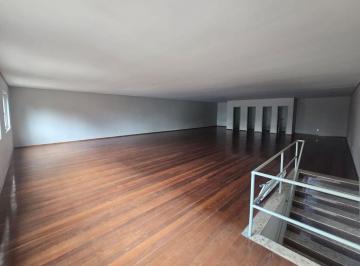 eaf4022e-c458-4847-9dd8-d188293be2f9.jpg · Sala comercial à venda em Caxias do Sul, São Pelegrino, 196.58m²