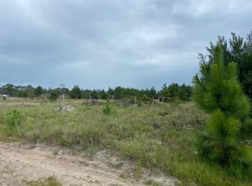 8ae989e0c32138c0360b2d520e689aa6.jpg · Terreno à venda em Torres, Centro, 300m²