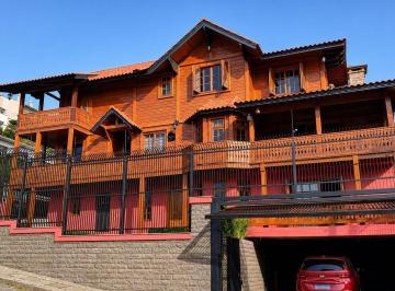 6671c78a-8efd-4263-80a9-26221b631b02.jpg · Casa à venda em Caxias do Sul, Salgado Filho , com 4 quartos, 369.8m²
