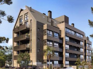 3c2379eb-bec4-498c-975f-42c4b11b1efb.jpg · Duplex à venda em Gramado, Belvedere, com 2 quartos, 114.34m²