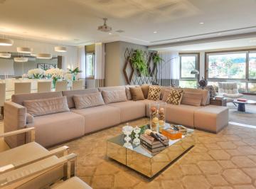 d87e4ff5-bcea-41ed-84a6-c1be25f0cae2.jpg · Apartamento à venda em Gramado, Centro, com 5 quartos, 314.74m²