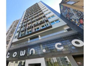 c4b5064a-2d29-4a4a-9fde-a19a7db3777b.jpg · Flat à venda em Porto Alegre, Centro Histórico, com 1 quarto, 30m²