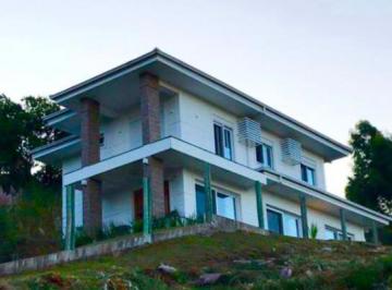 5fadc971-90e1-4928-94d2-8bf3a2c57716.png · Casa à venda em Gramado, Portico, com 3 quartos, 288m²