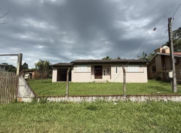 e006e266-04e7-49a4-9504-d45ebf26a52b.jpg · Casa à venda em Torres, São Braz, com 2 quartos, 100m²