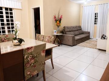 Casa de 6 quartos, Santo Antônio do Descoberto · Casa com 6 dormitórios à venda, 220 m² por R$ 470.000 - Santo Antônio do Descoberto/GO