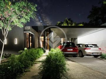 Casa · 173m² · 3 Quartos · 6 Vagas · Casa linear com área Gourmet privativa condomínio Parque dos Buritis My Broker
