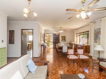 Casa · 245m² · 3 Quartos · 6 Vagas · Casa para venda e locação em Alto de Pinheiros com 3 quartos, sendo 3 suítes, 245m²