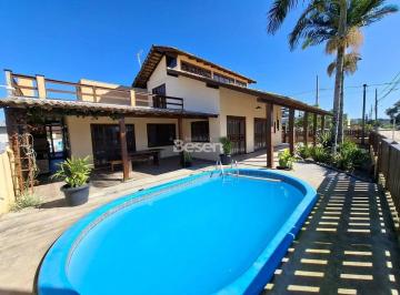 Casa · 225m² · 3 Quartos · ÓTIMO SOBRADO COM PISCINA A 450MTRS DO MAR