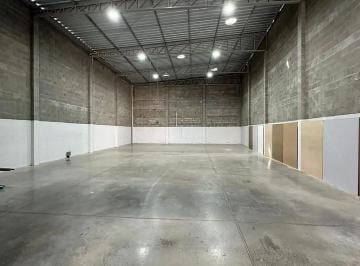 Comercial · 350m² · 4 Vagas · Galpão / Depósito / Armazém para alugar em Residencial Porto Seguro de 350.00m² com 4 Garagens