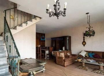 Casa · 220m² · 3 Quartos · 3 Vagas · Sobrado com 3 dormitórios, 1 suíte e 3 vagas.